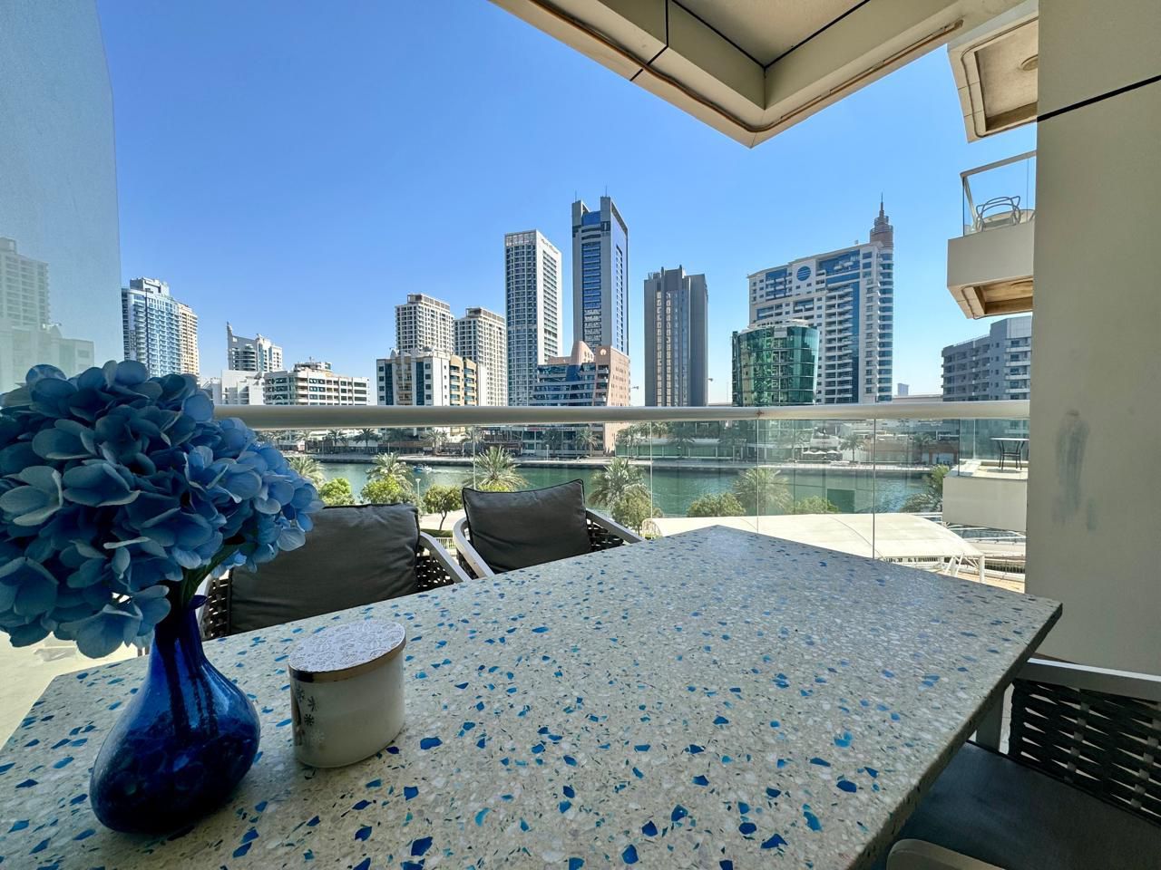 Квартира в Дубае, ОАЭ, 70 м² - фото 1