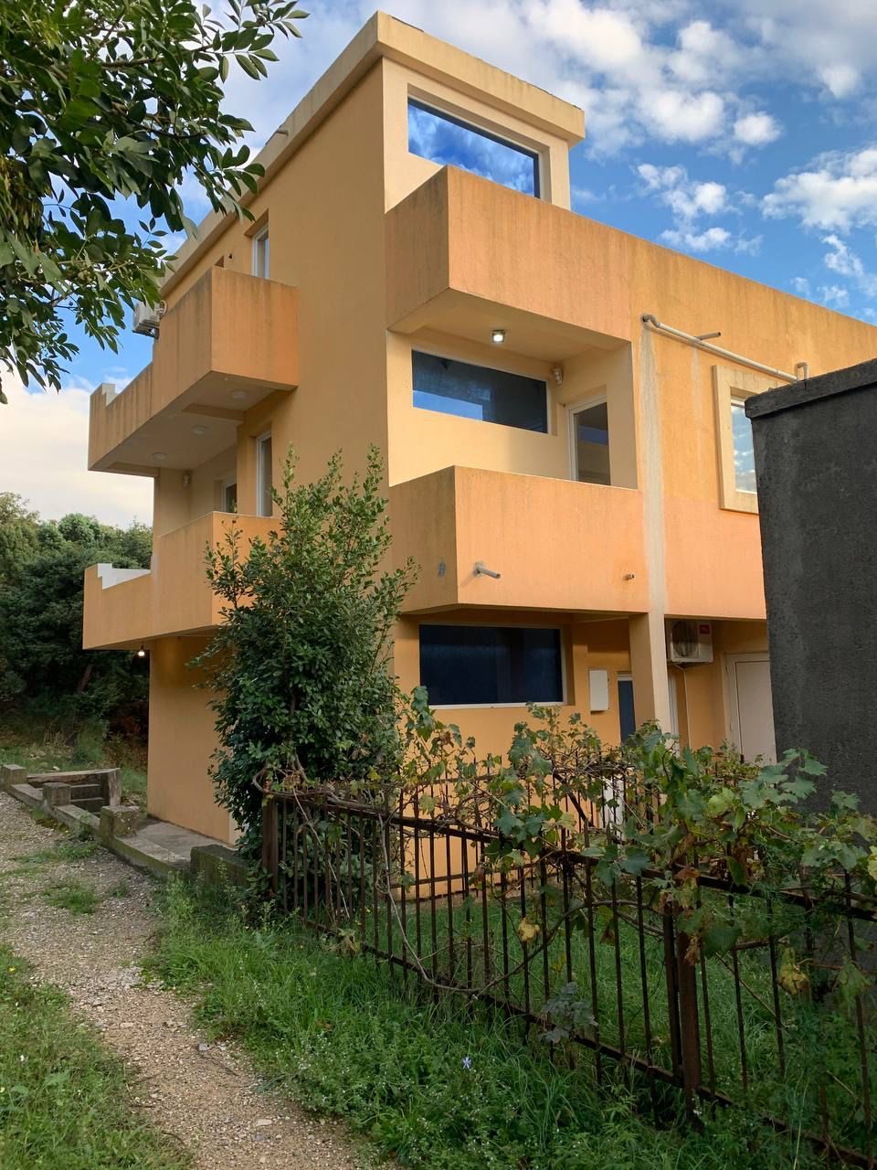Дом в Сутоморе, Черногория, 220 м² - фото 1