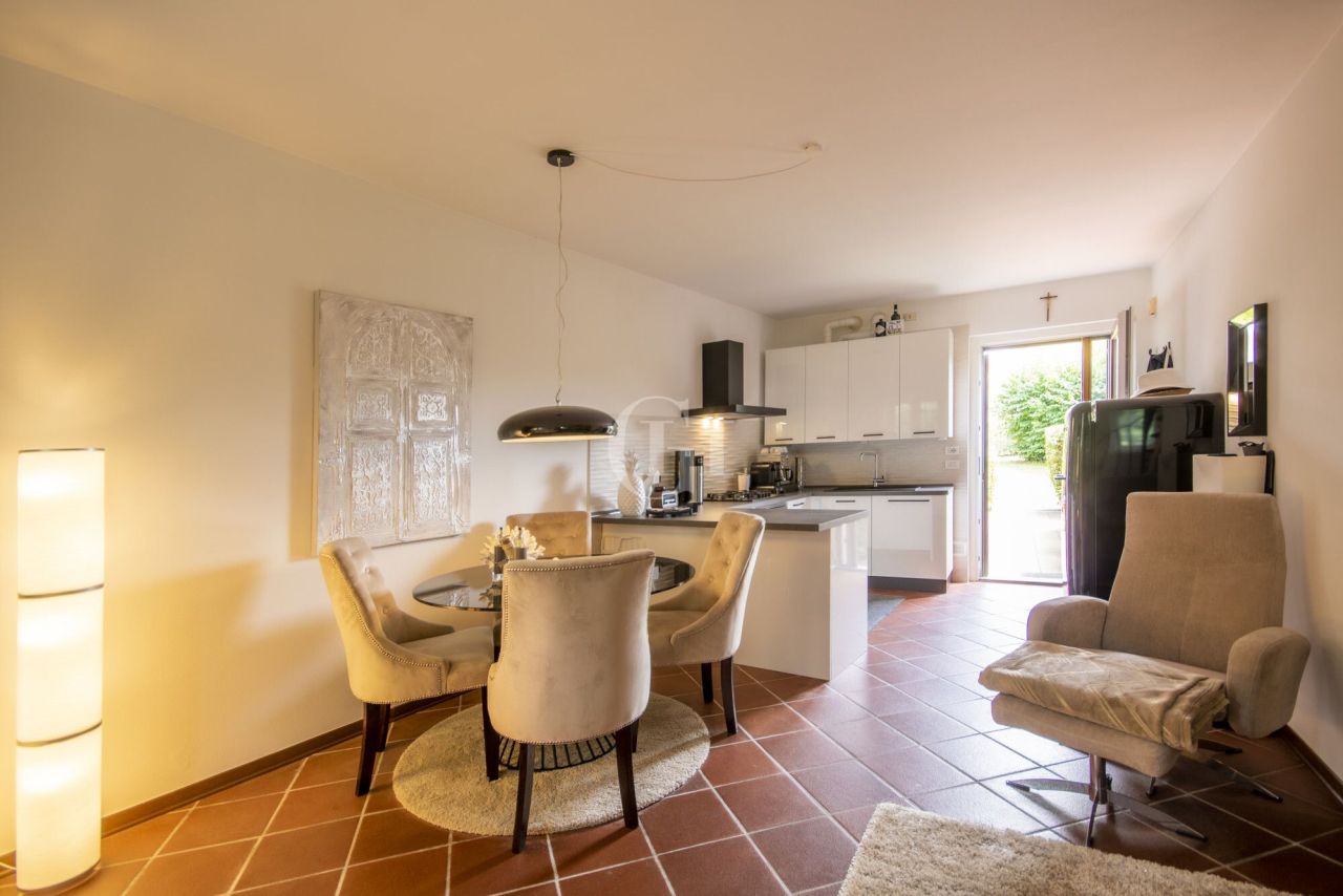 Апартаменты у озера Гарда, Италия, 95 м² - фото 6