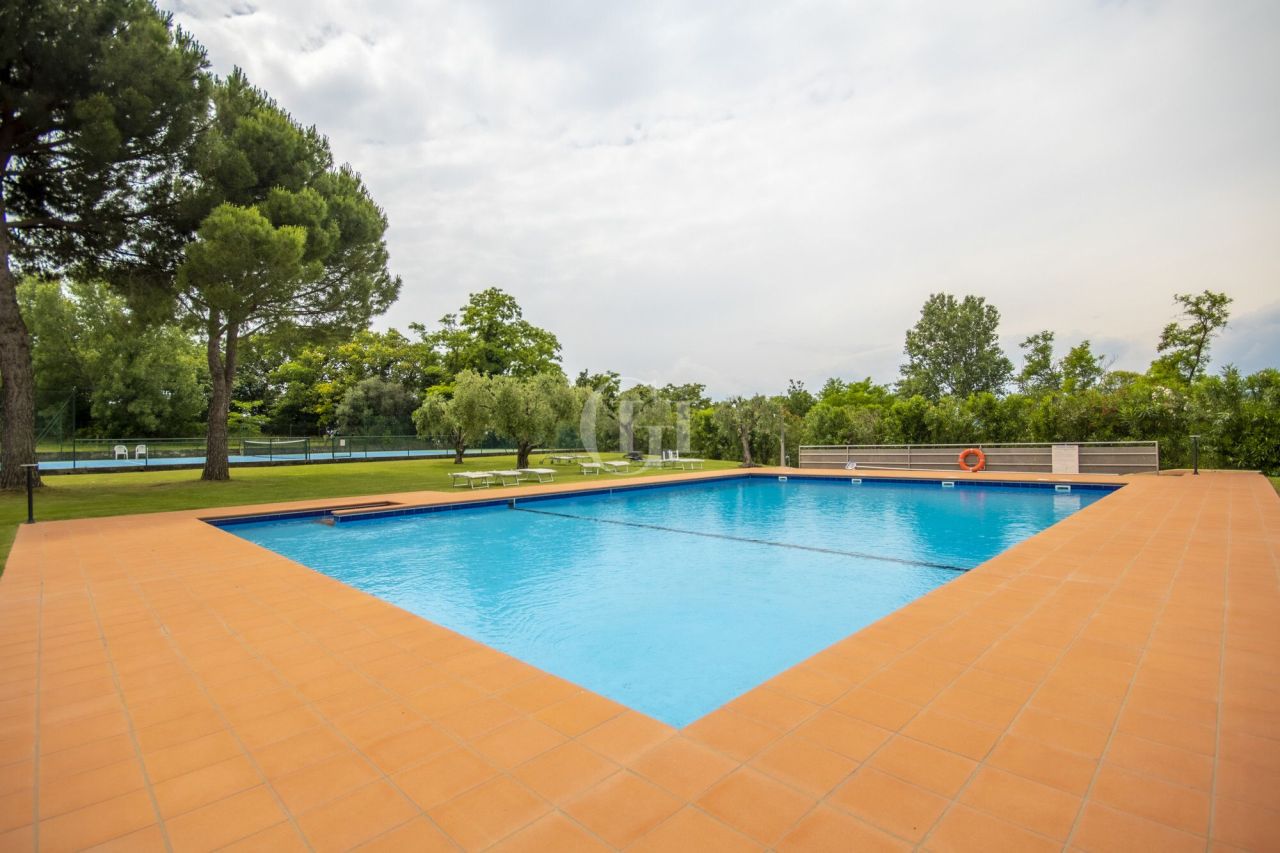 Апартаменты у озера Гарда, Италия, 95 м² - фото 12