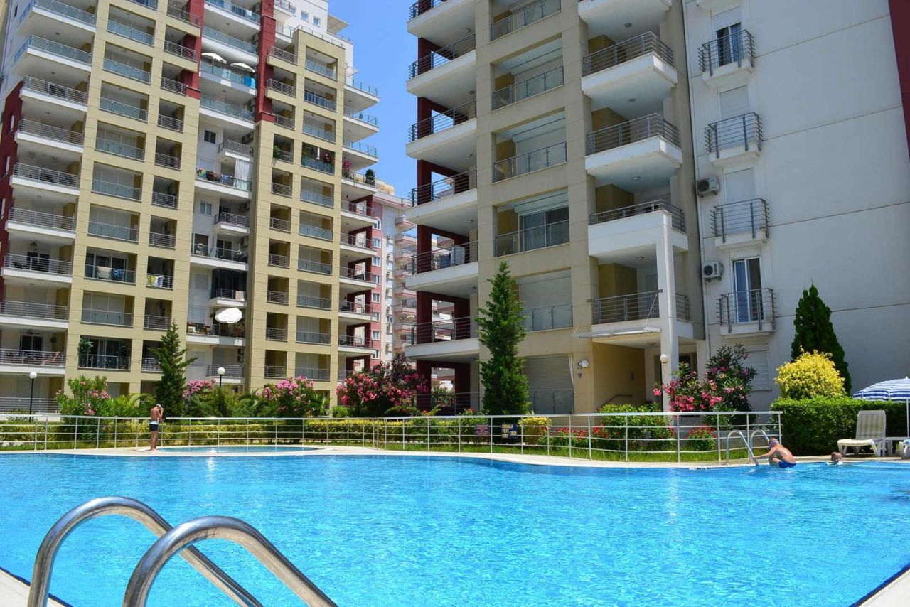Апартаменты в Алании, Турция, 200 м² - фото 1