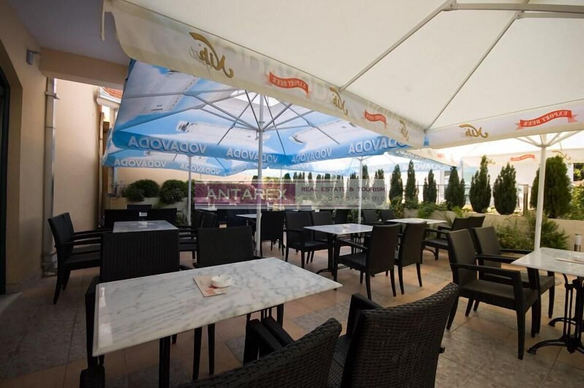 Коммерческая недвижимость в Биеле, Черногория, 1 100 м² - фото 5