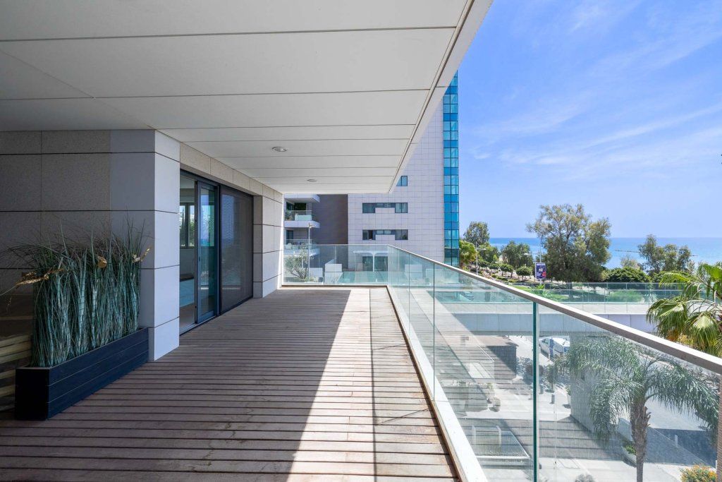 Апартаменты в Лимасоле, Кипр, 161.7 м² - фото 17