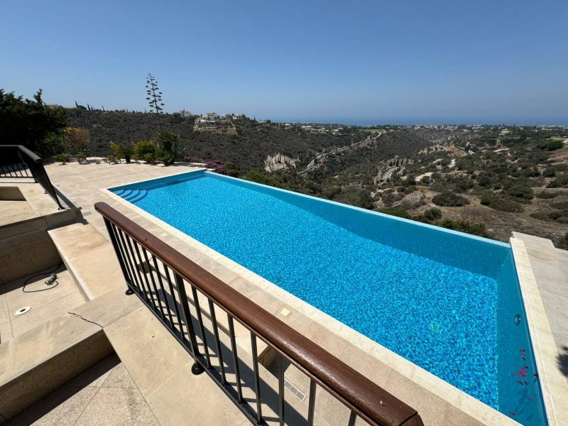 Особняк в Пафосе, Кипр, 390 м² - фото 2