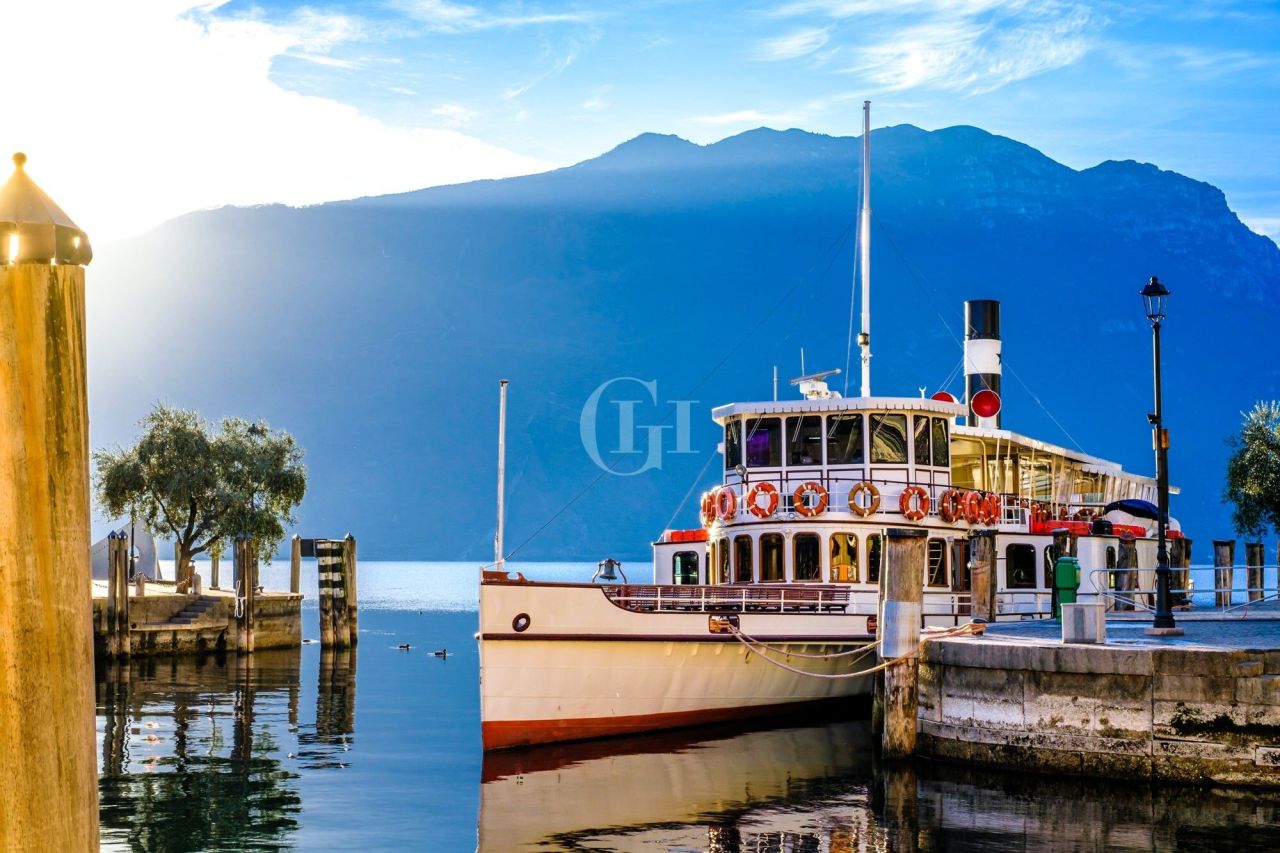 Апартаменты у озера Гарда, Италия, 97 м² - фото 9