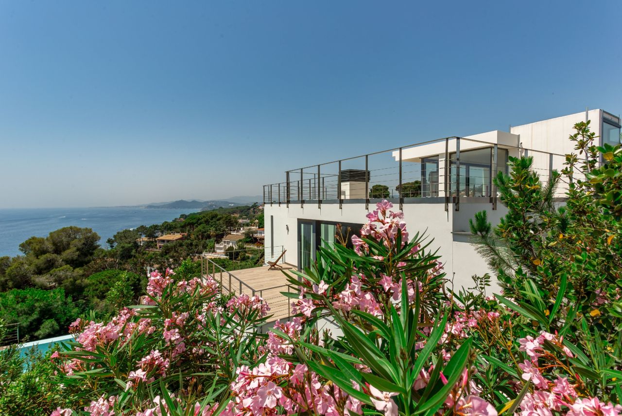 Вилла на Льорет-де-Мар, Испания, 450 м² - фото 5