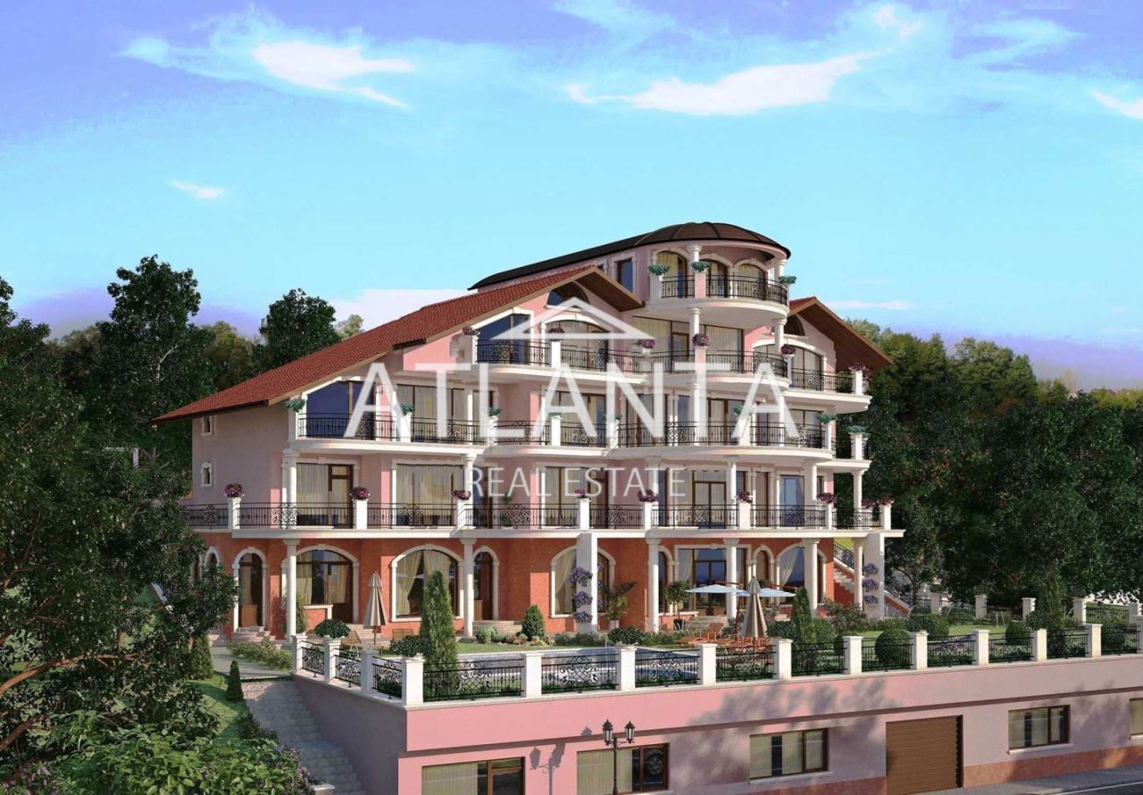 Отель, гостиница в Варне, Болгария, 2 000 м² - фото 1