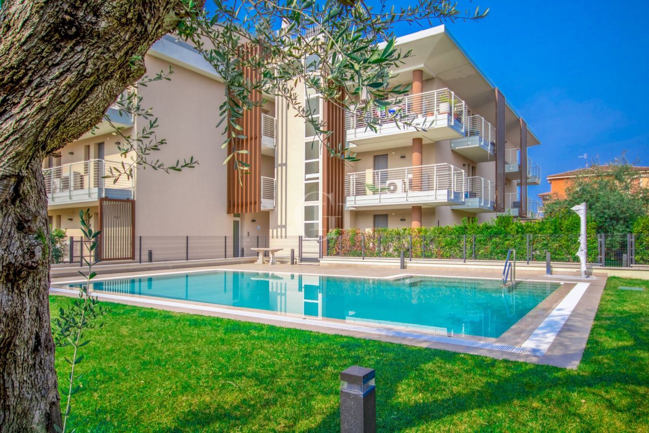 Апартаменты у озера Гарда, Италия, 90 м² - фото 3