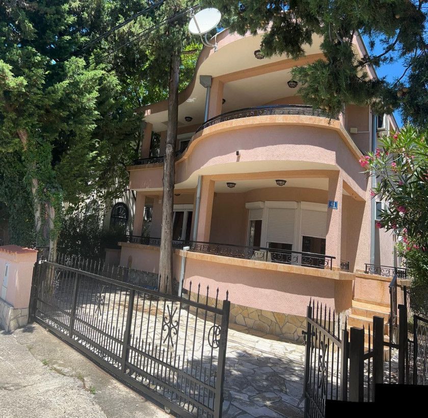Дом в Сутоморе, Черногория, 170 м² - фото 1