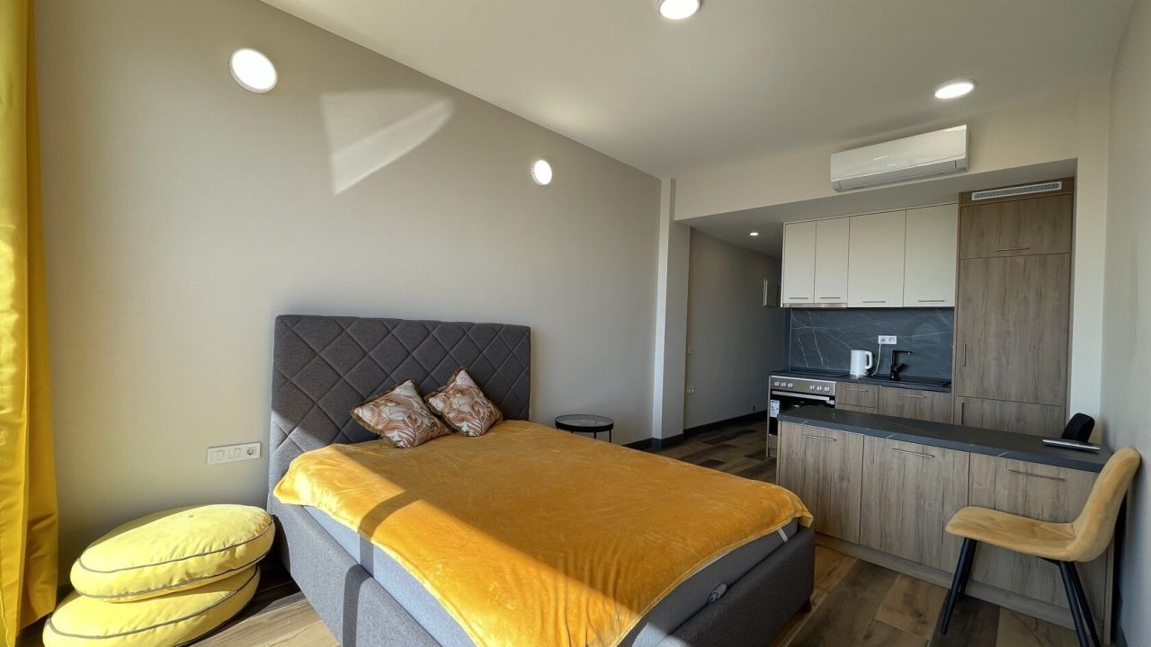 Квартира в Бечичи, Черногория, 28 м² - фото 1