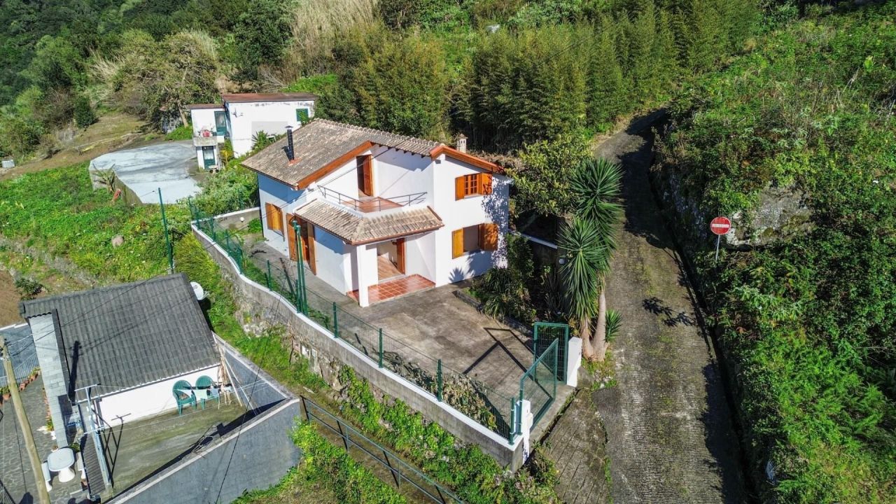 Коттедж на Мадейре, Португалия, 150 м² - фото 1