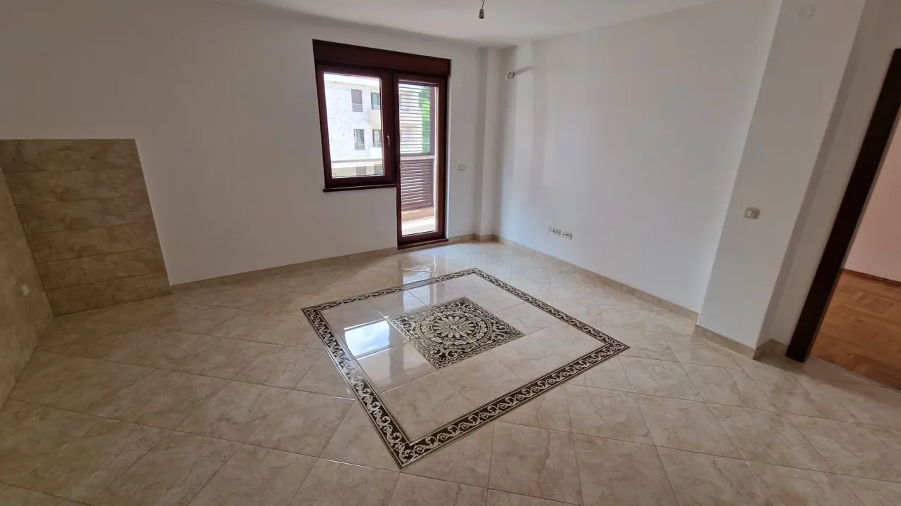 Квартира в Бечичи, Черногория, 62 м² - фото 1