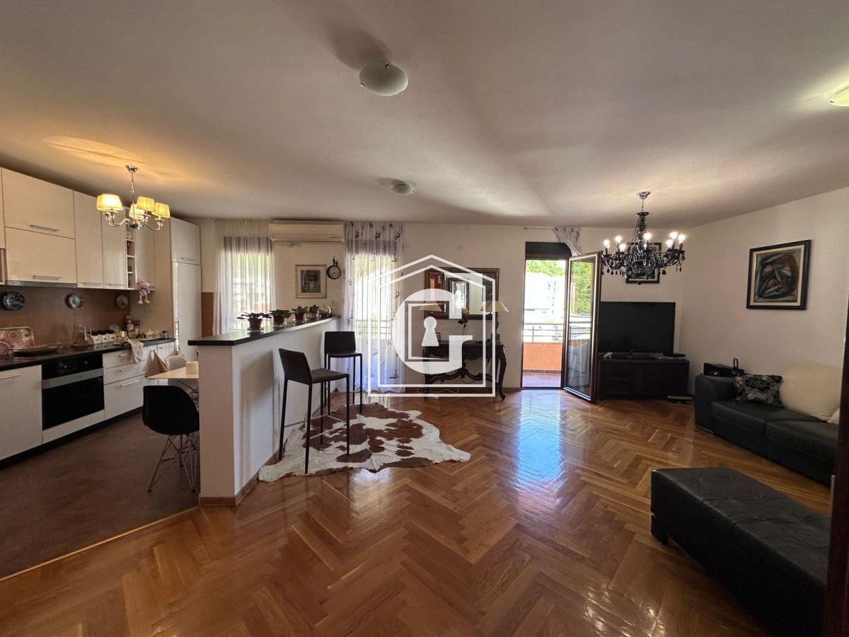 Апартаменты в Будве, Черногория, 100 м² - фото 1