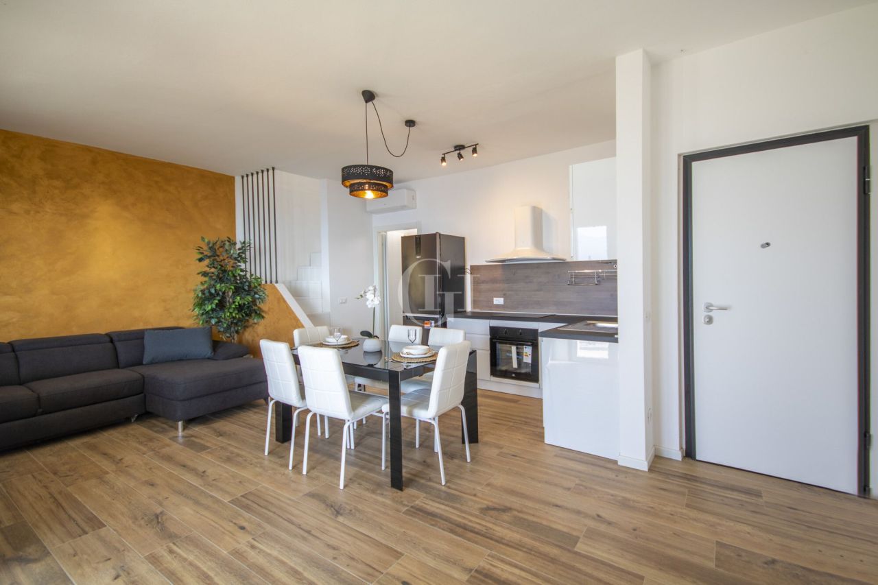 Вилла у озера Гарда, Италия, 175 м² - фото 2