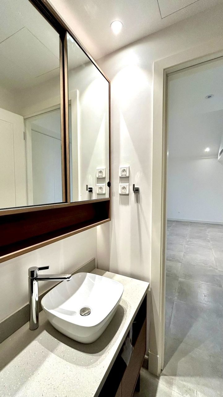 Квартира в Тивате, Черногория, 77 м² - фото 3