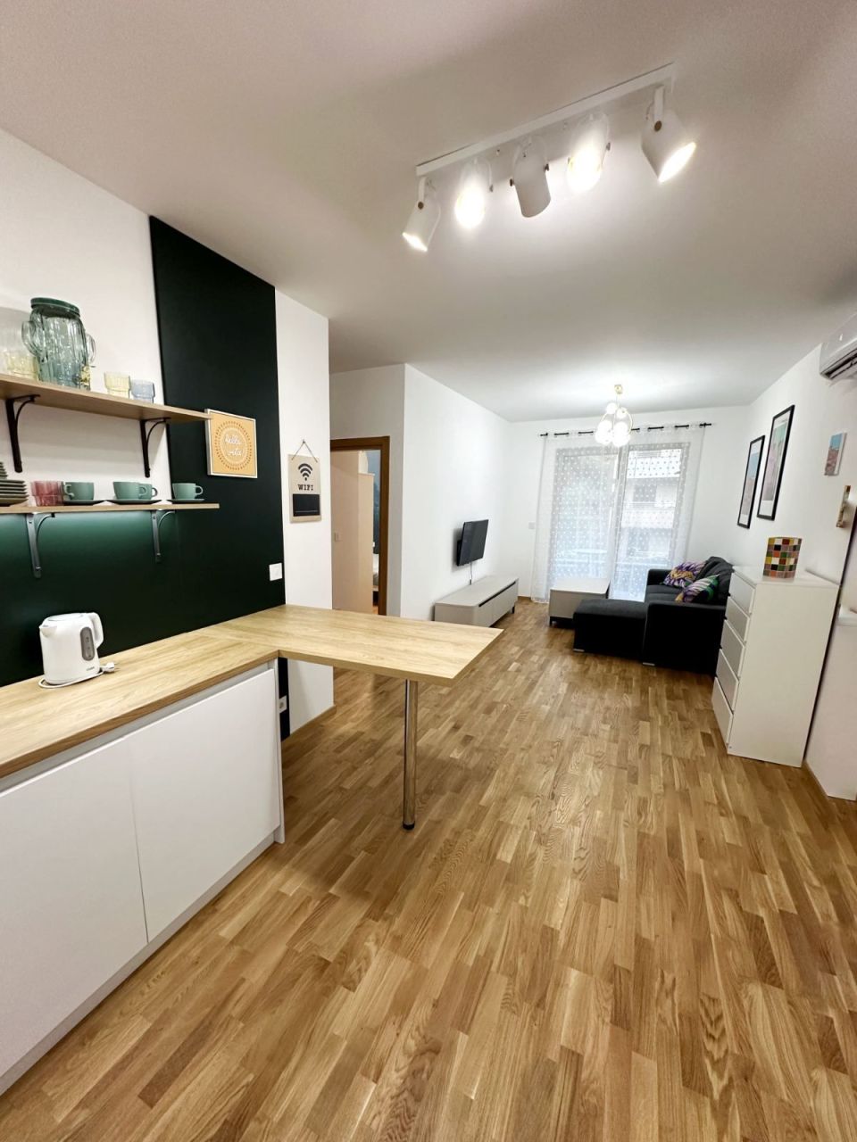 Апартаменты в Бечичи, Черногория, 55 м² - фото 1