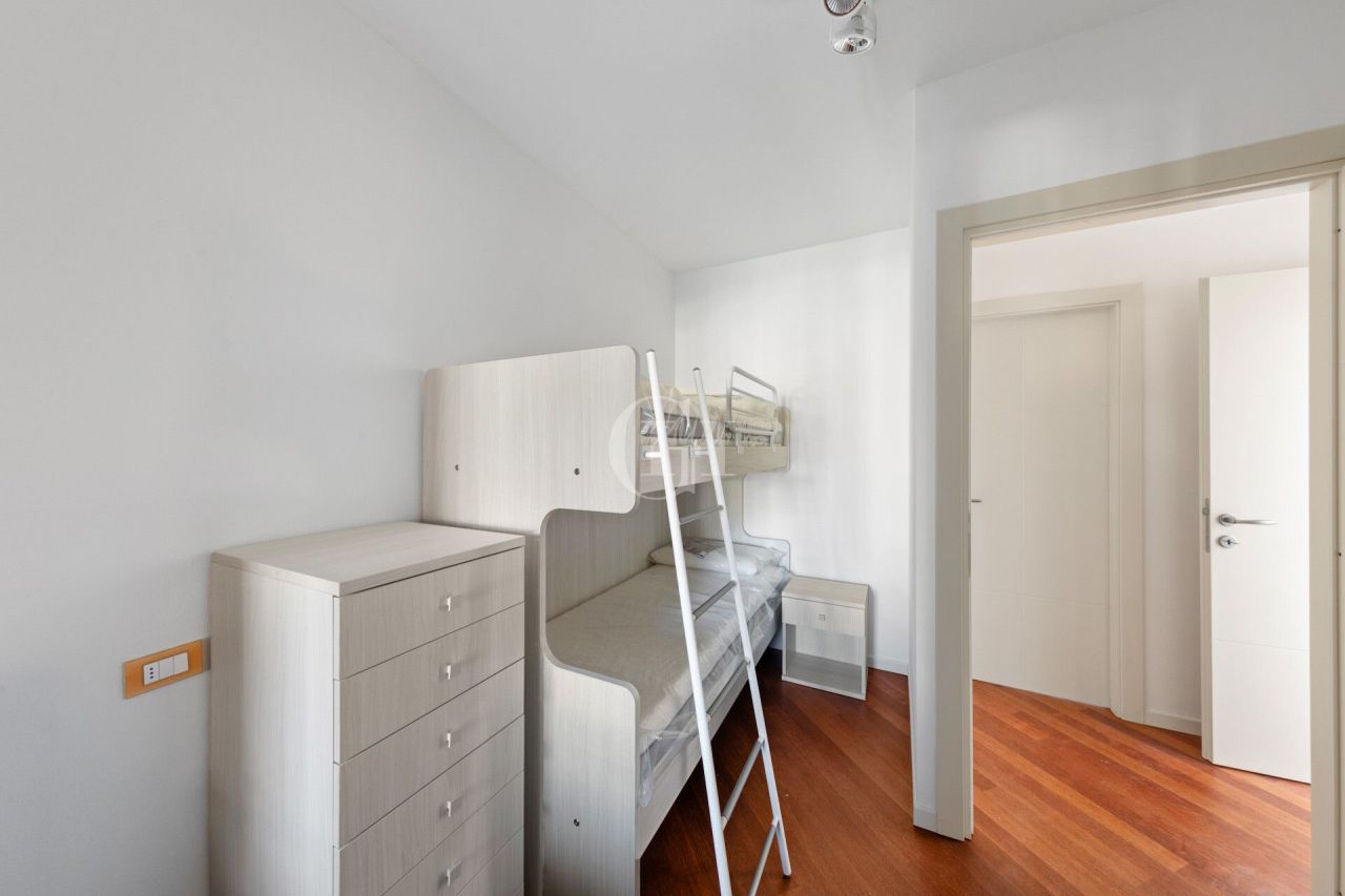 Апартаменты у озера Гарда, Италия, 75 м² - фото 13