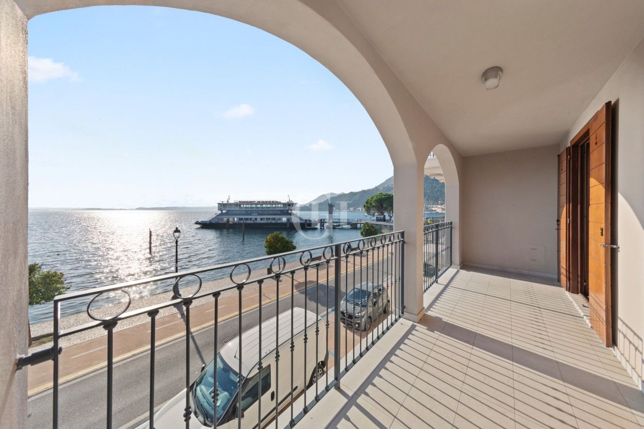 Апартаменты у озера Гарда, Италия, 75 м² - фото 1