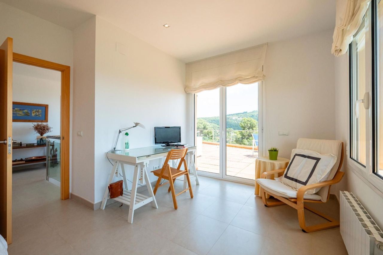 Дом на Коста-Брава, Испания, 226 м² - фото 13