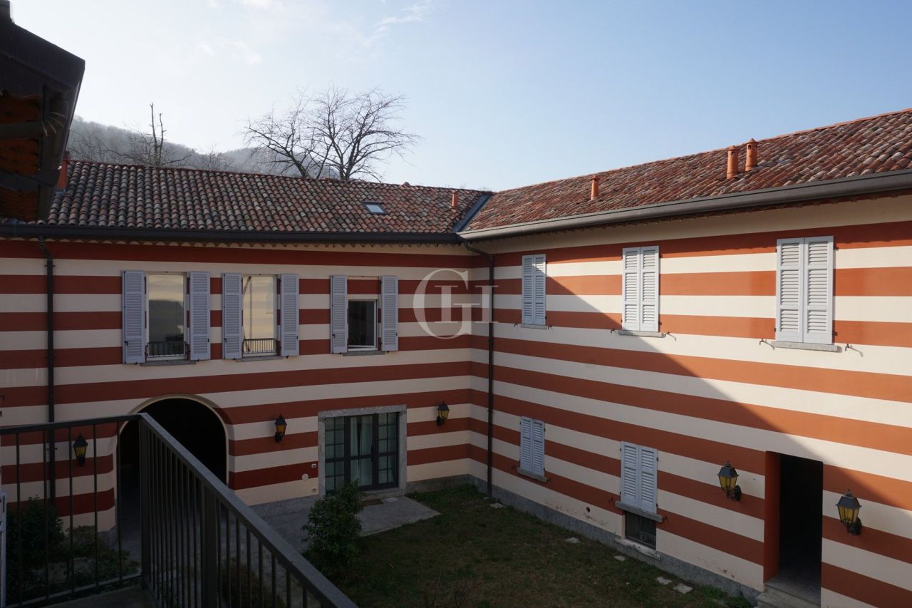 Апартаменты у озера Комо, Италия, 230 м² - фото 12