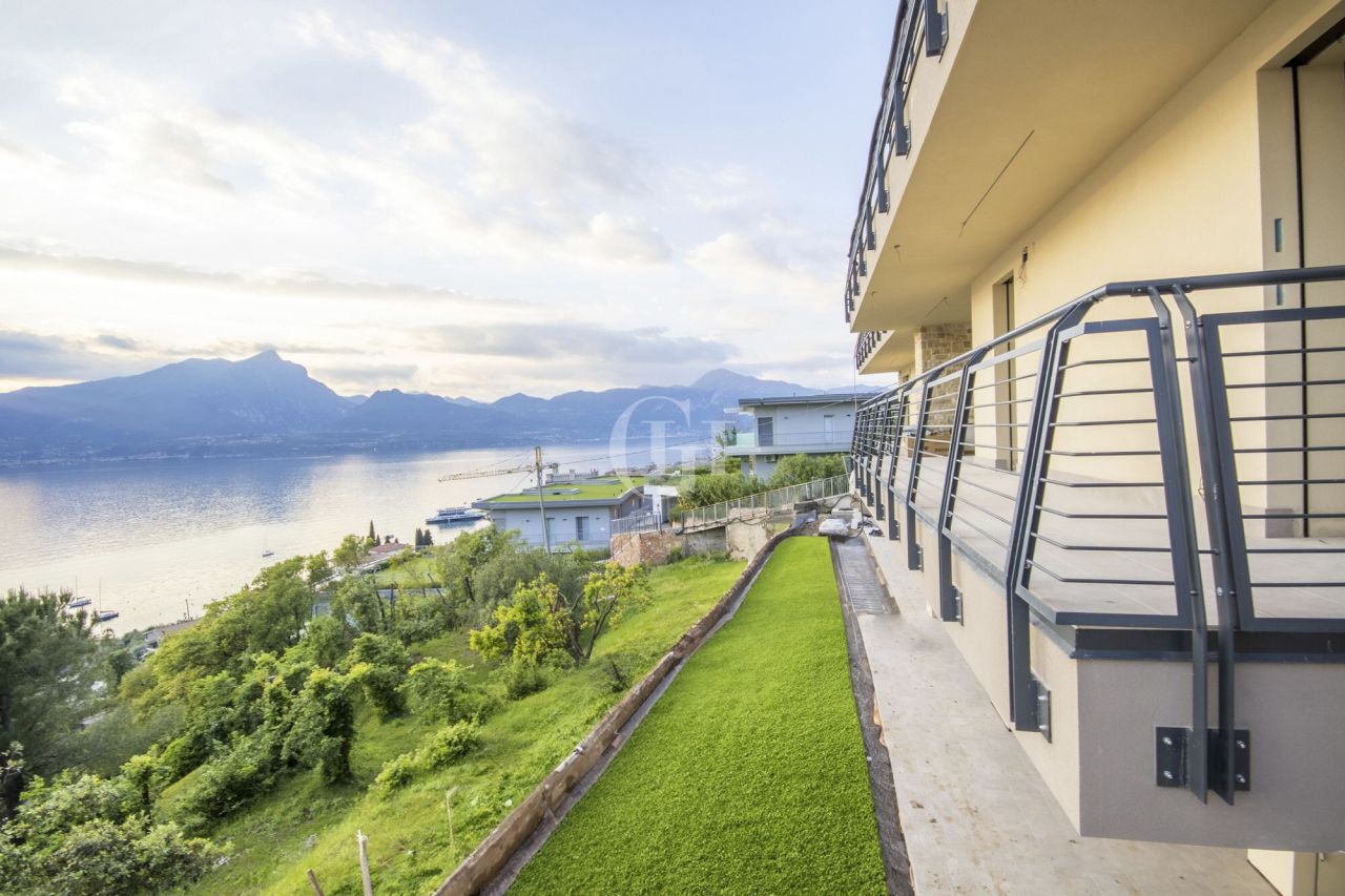 Апартаменты у озера Гарда, Италия, 225 м² - фото 7