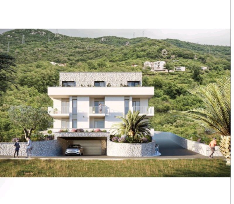 Апартаменты в Тивате, Черногория, 28 м² - фото 1