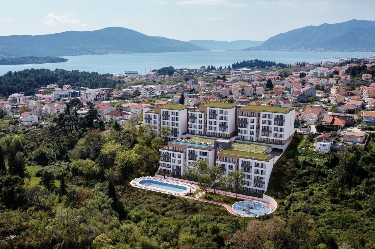 Апартаменты в Тивате, Черногория, 44.97 м² - фото 1