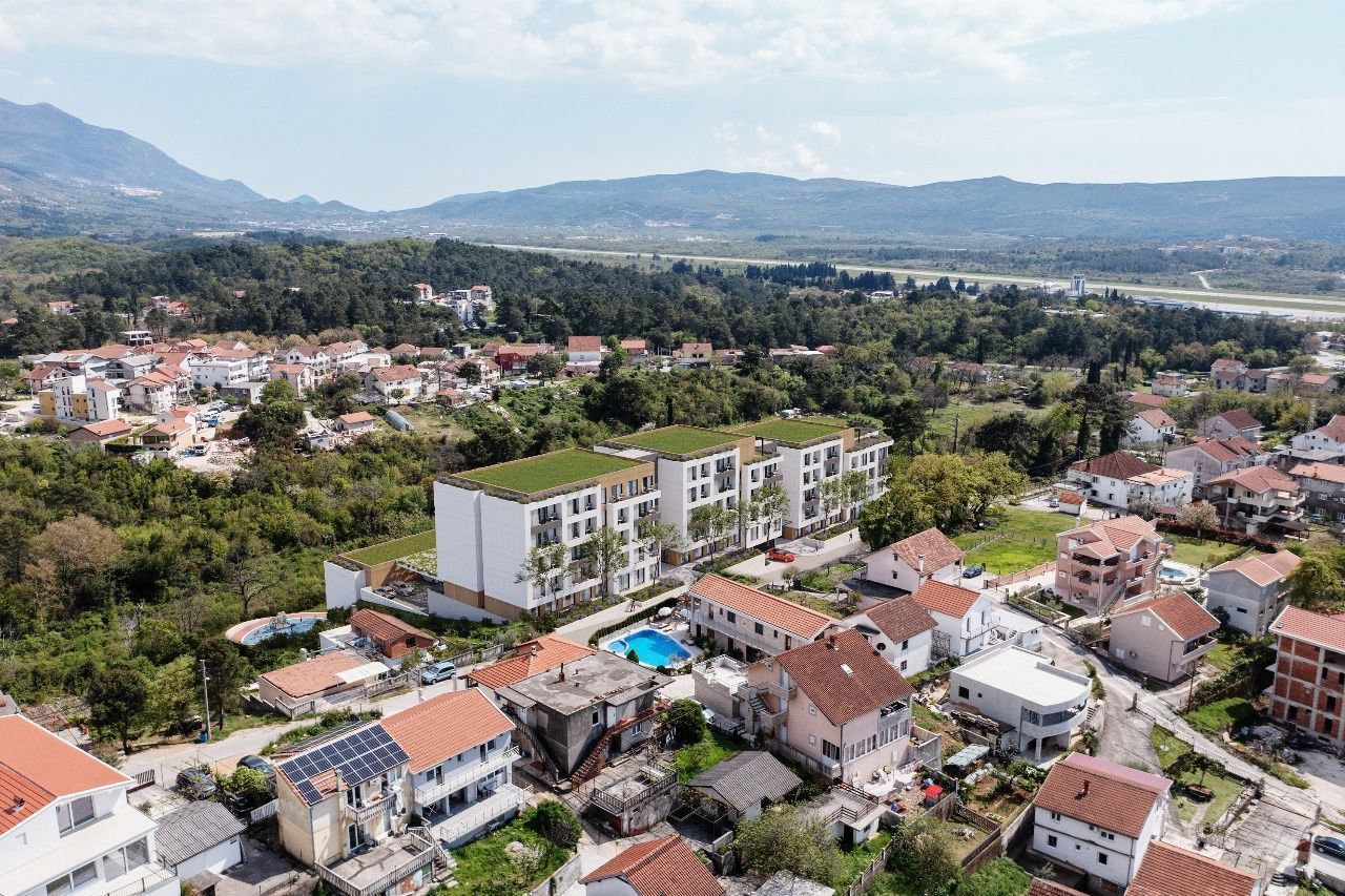 Апартаменты в Тивате, Черногория, 44.35 м² - фото 1