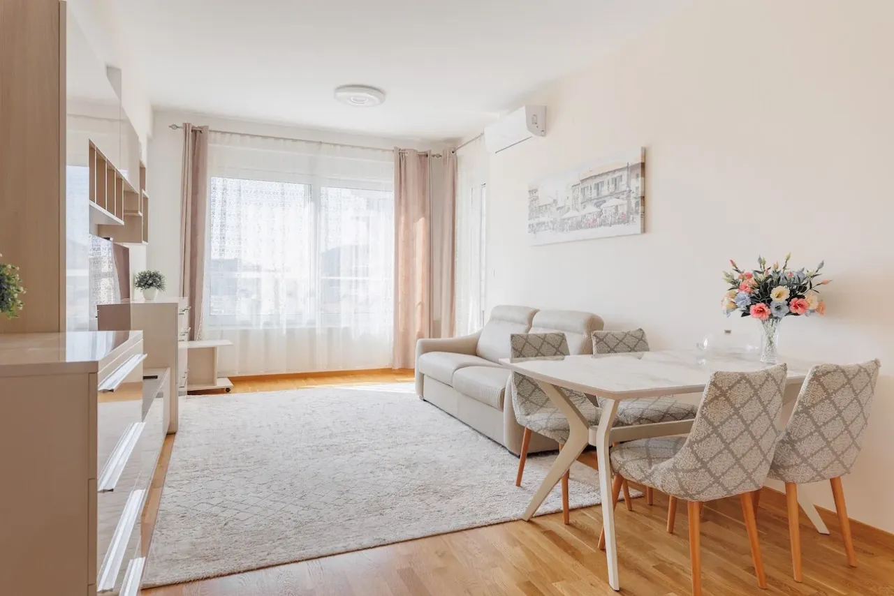 Квартира в Бечичи, Черногория, 50 м² - фото 1