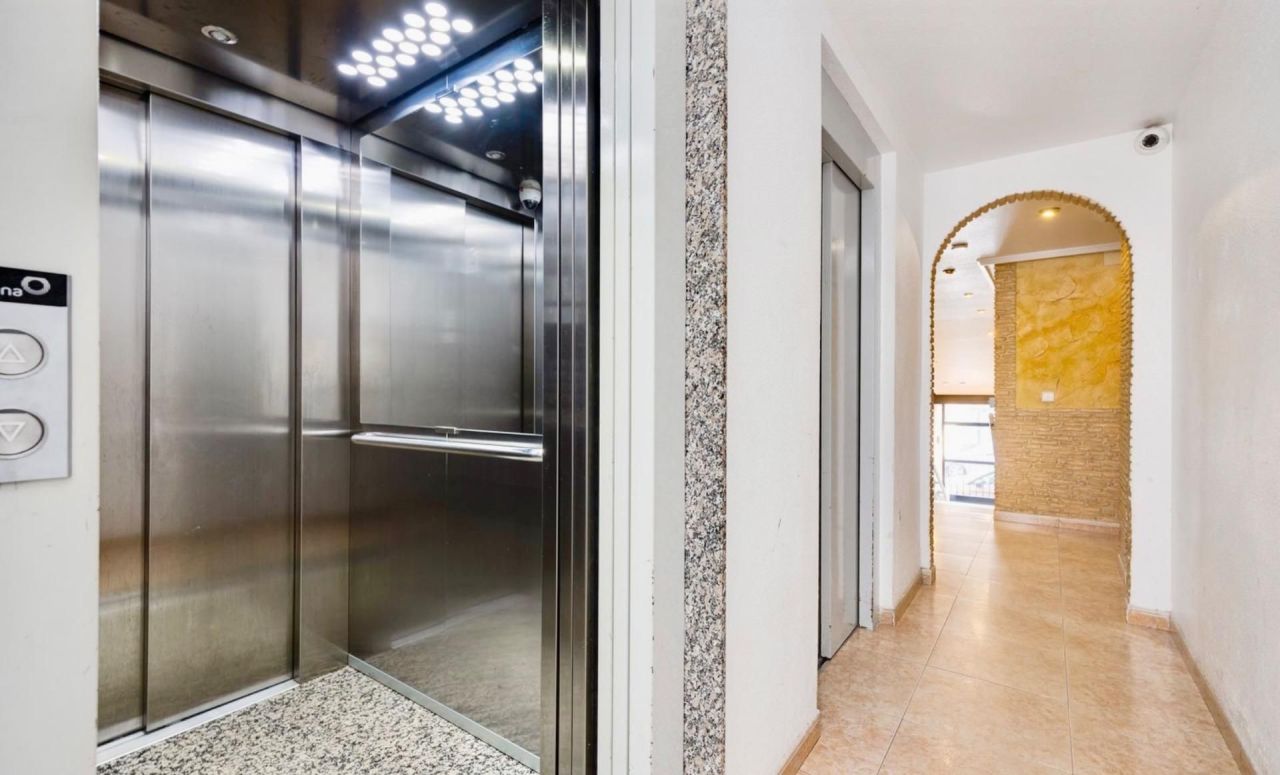 Квартира в Торревьехе, Испания, 60 м² - фото 18