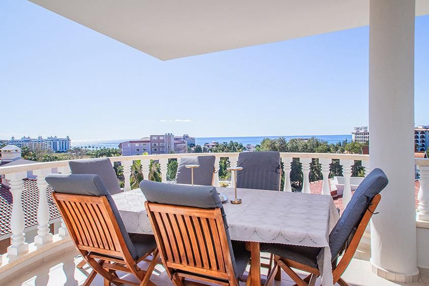 Квартира в Конаклы, Турция, 220 м² - фото 1