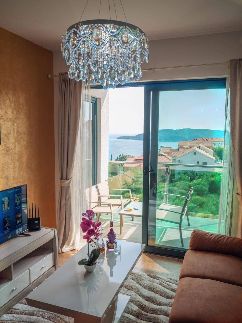 Квартира в Бечичи, Черногория, 51 м² - фото 1