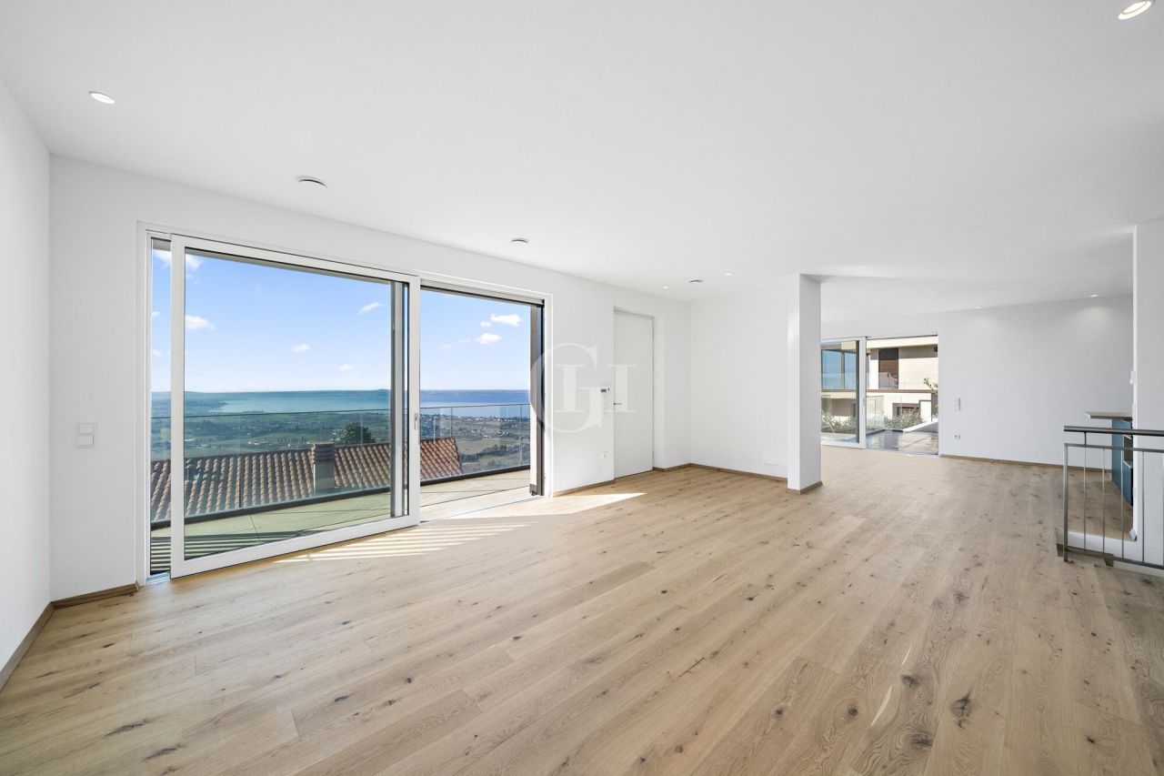 Вилла у озера Гарда, Италия, 402 м² - фото 10