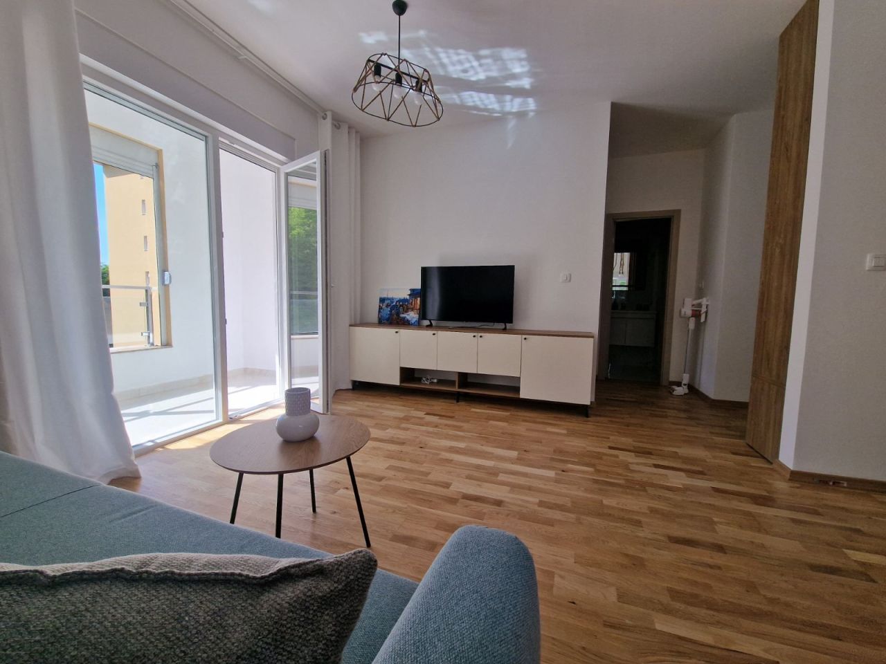 Апартаменты в Бечичи, Черногория, 46 м² - фото 1