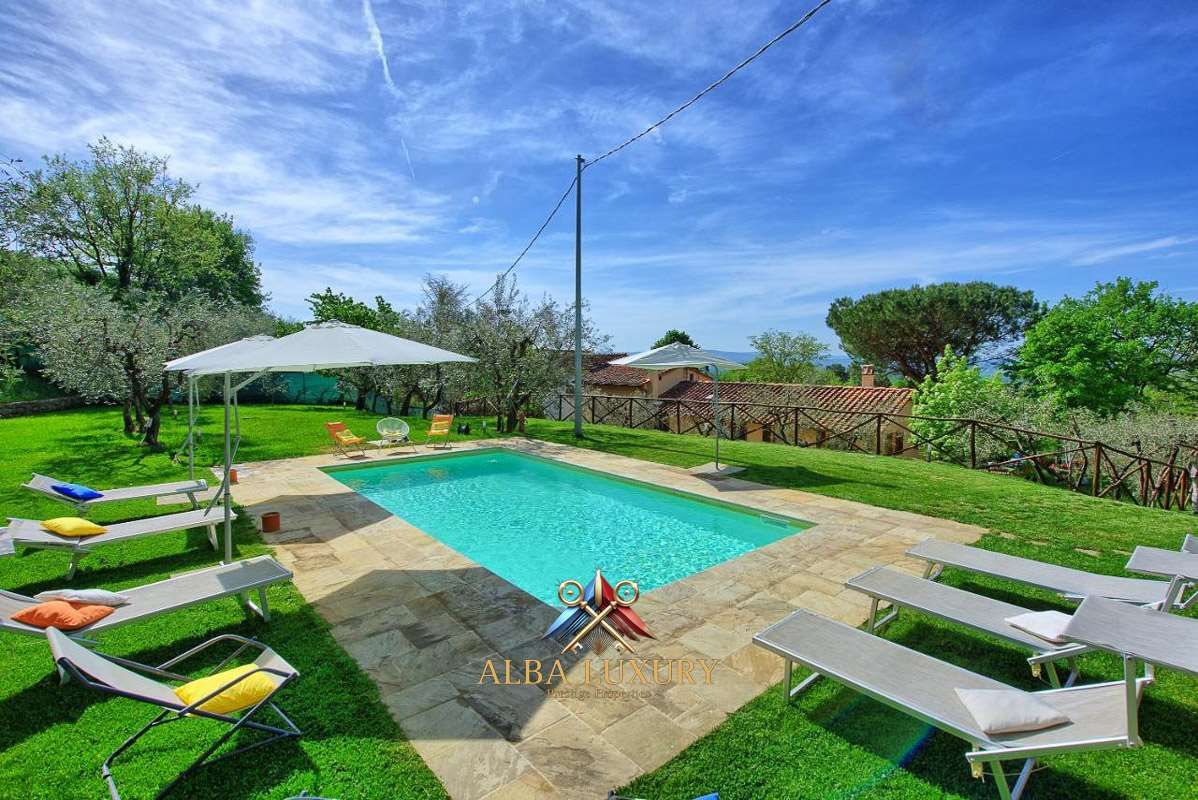 Вилла Via de Gasperi, Италия, 200 м² - фото 1
