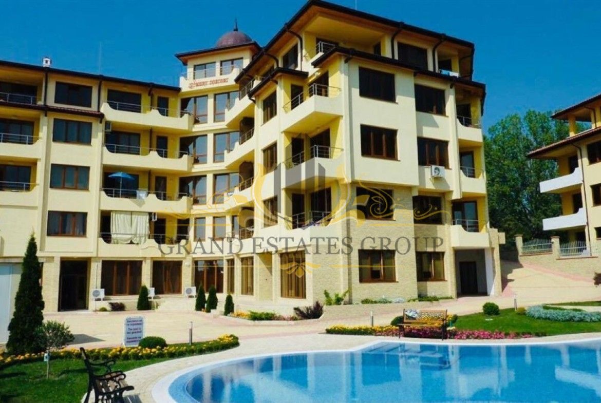 Апартаменты в Бяле, Болгария, 100 м² - фото 1