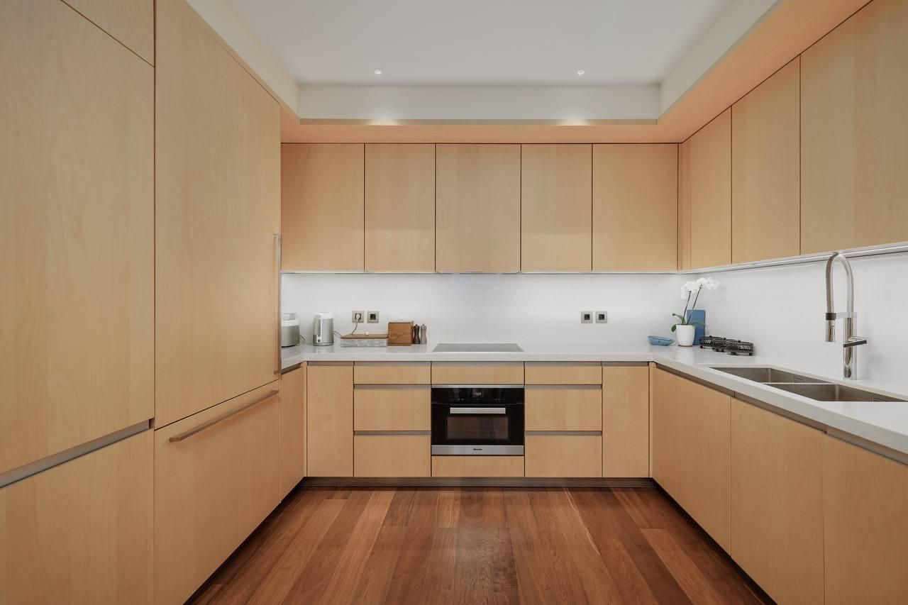 Квартира в Тивате, Черногория, 192 м² - фото 4