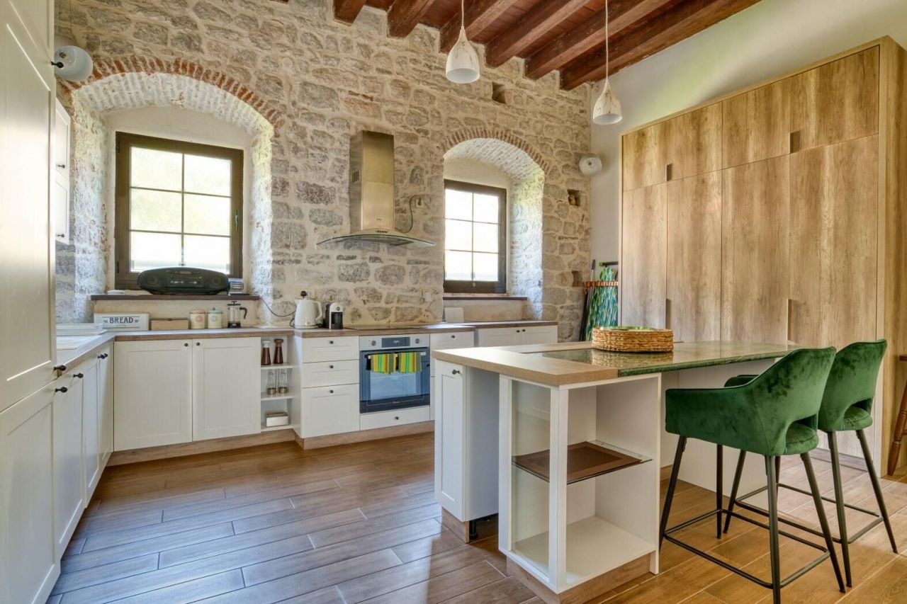 Квартира в Доброте, Черногория, 129 м² - фото 8