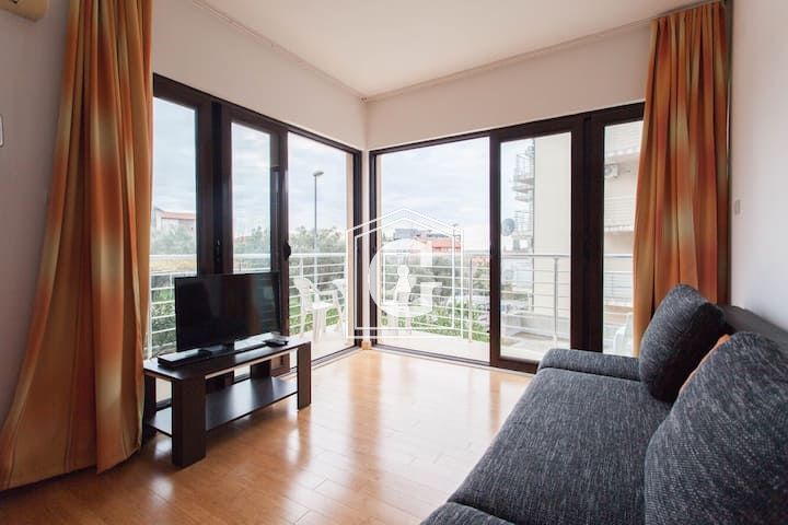 Апартаменты в Бечичи, Черногория, 40 м² - фото 1