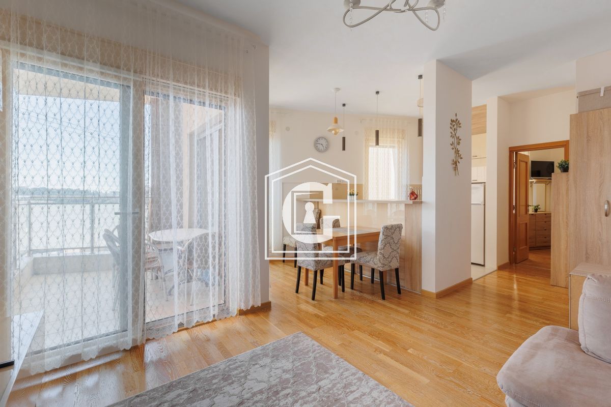 Апартаменты в Бечичи, Черногория, 53 м² - фото 1