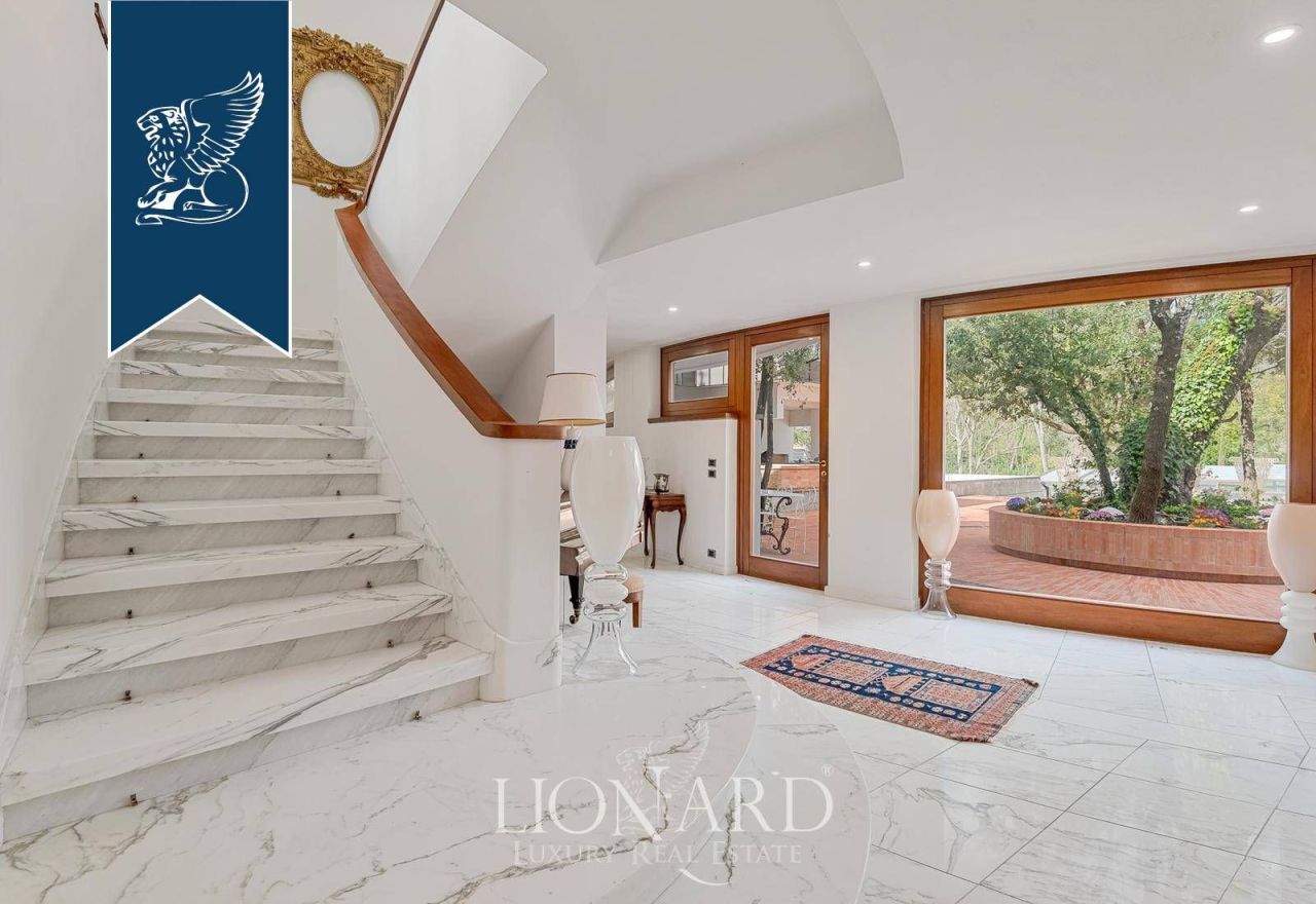 Вилла в Капаннори, Италия, 1 800 м² - фото 10