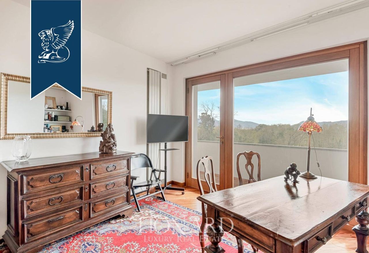 Вилла в Капаннори, Италия, 1 800 м² - фото 19