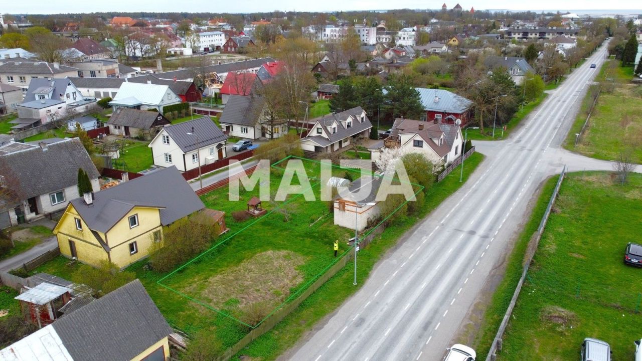 Земля в Курессааре, Эстония, 745 м² - фото 1