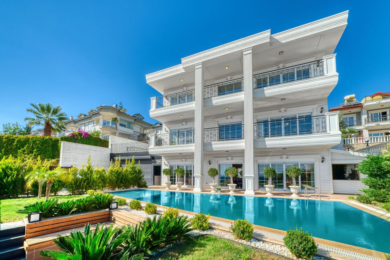Вилла в Алании, Турция, 350 м² - фото 1