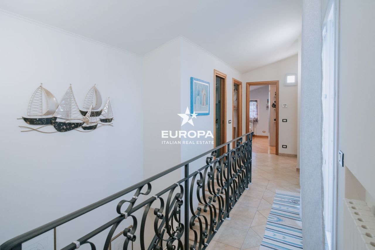 Пентхаус в Оспедалетти, Италия, 148 м² - фото 14