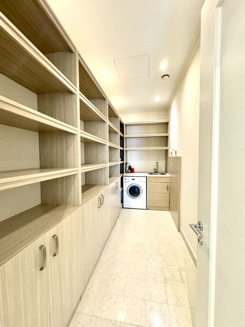 Квартира в Тивате, Черногория, 223 м² - фото 11