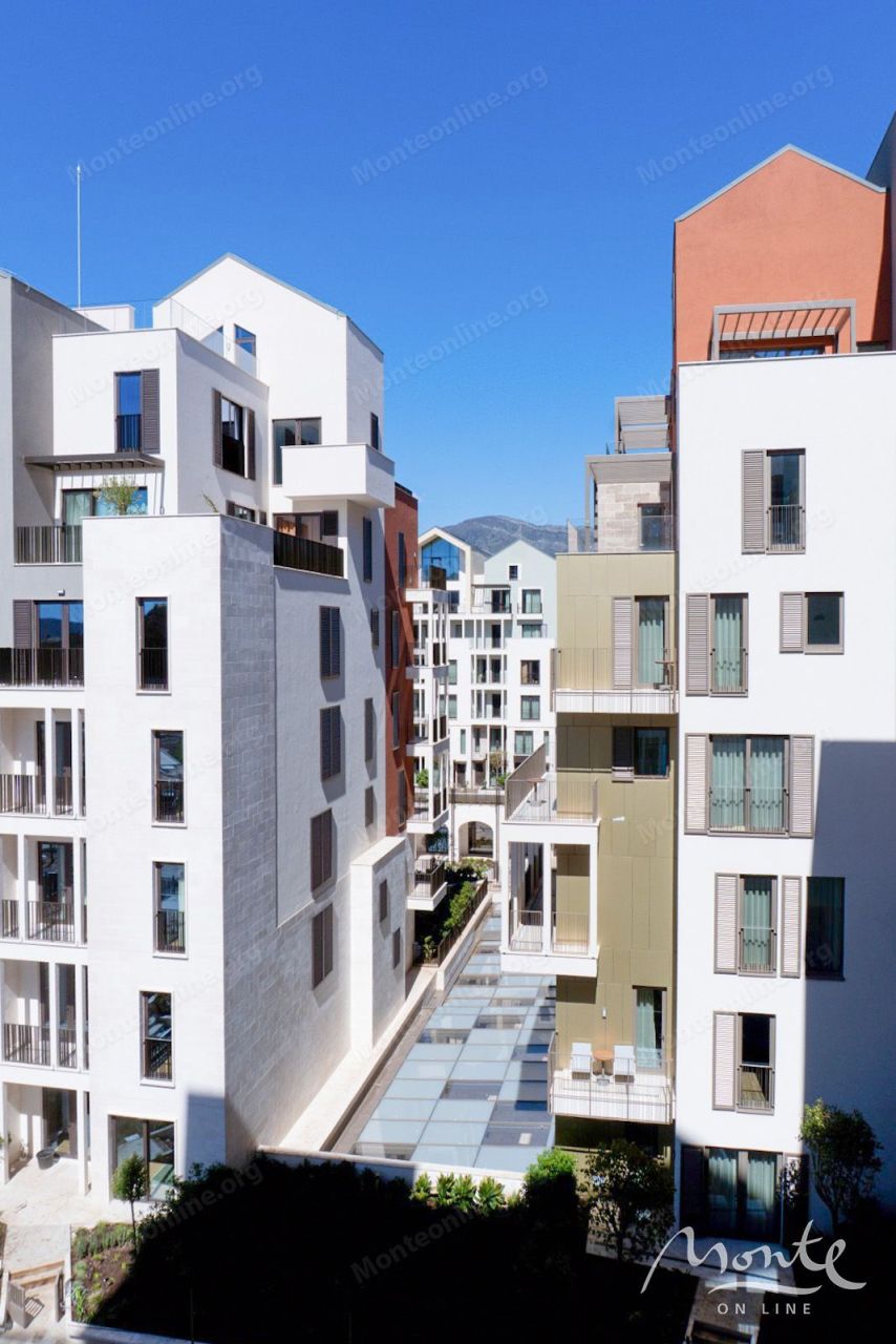 Квартира в Тивате, Черногория, 55.61 м² - фото 1
