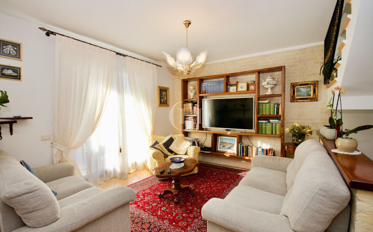 Вилла в Лидо ди Езоло, Италия, 158 м² - фото 4