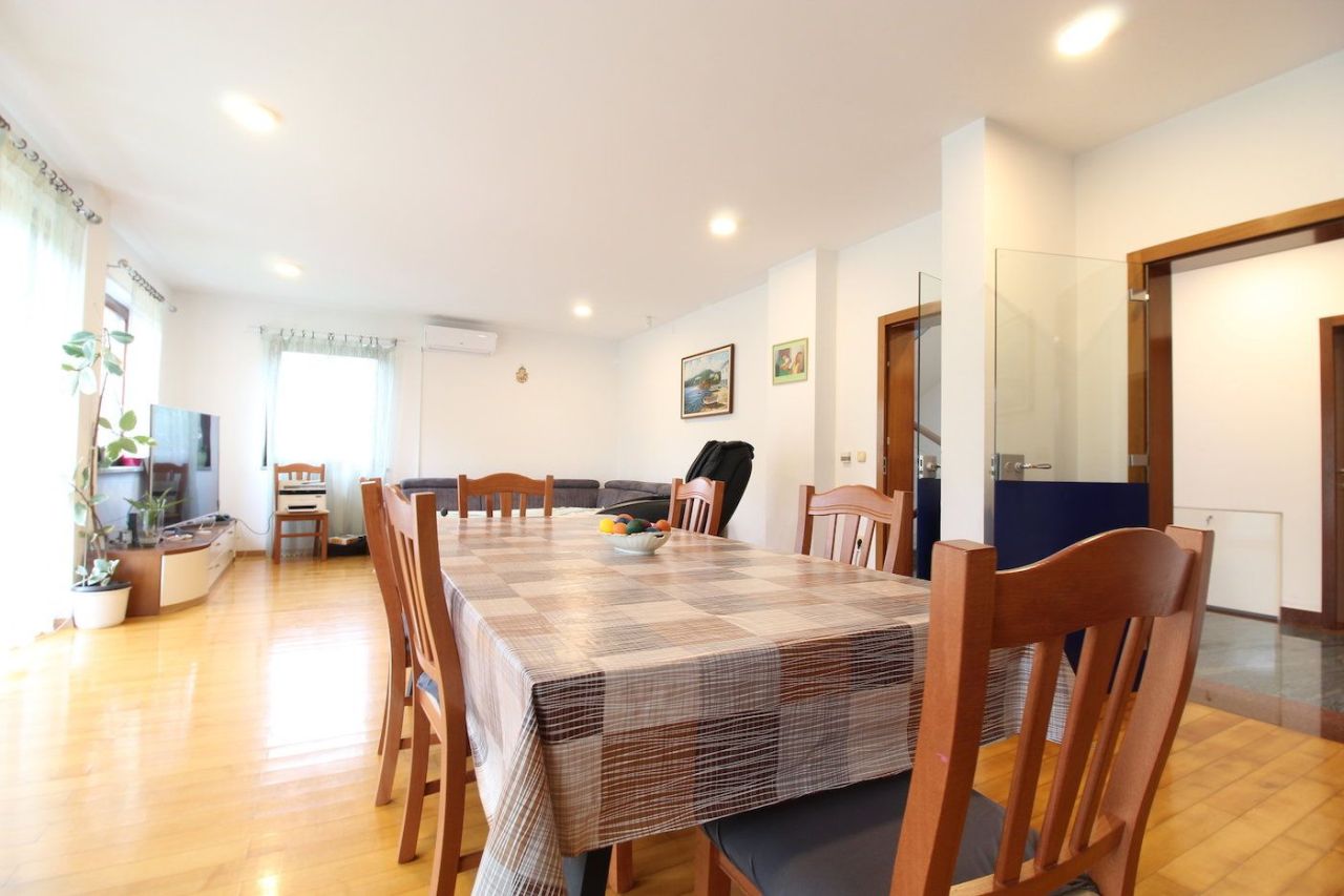 Дом в Любляне, Словения, 485 м² - фото 3