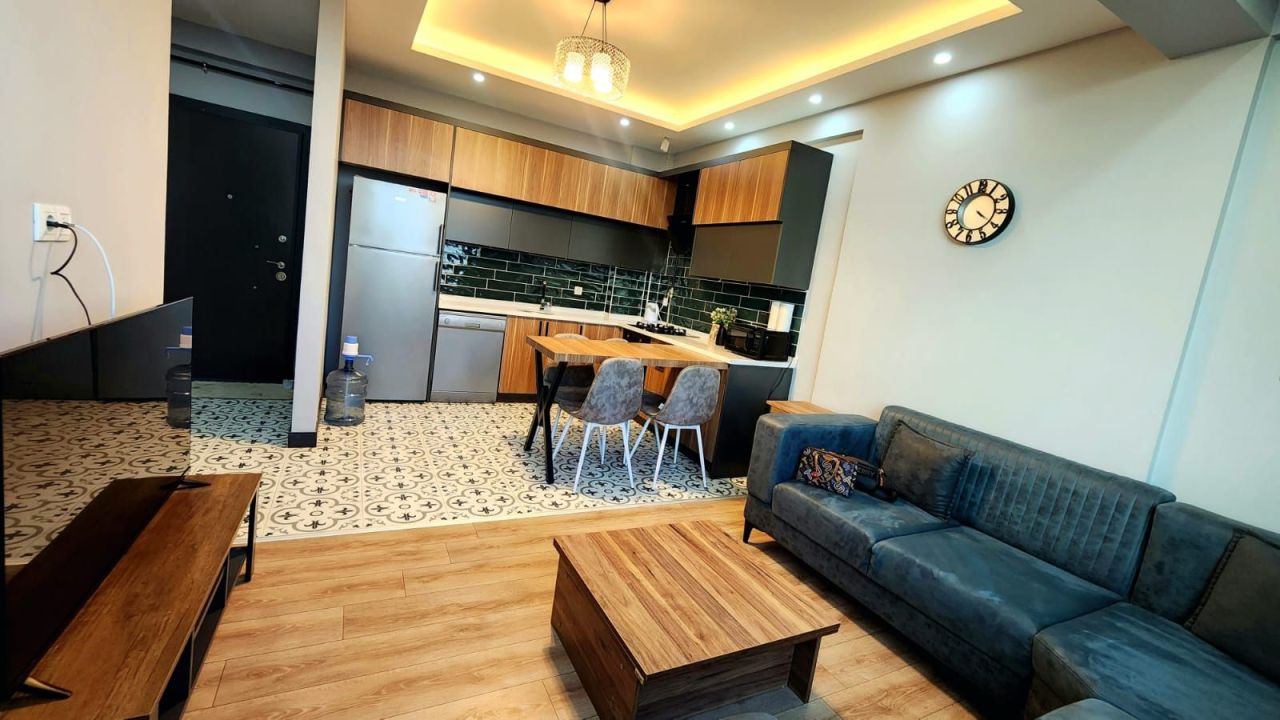 Квартира в Мерсине, Турция, 85 м² - фото 1